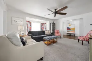 Image of Chic Retreat: Your Dream Getaway Awaits - Pets Too