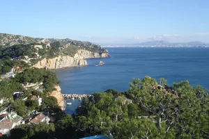 Image of Overlooking the little port, 60 m2 gîte with incredible view, large garden