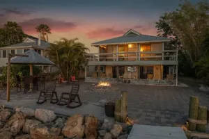Image of Shack On The Bay!