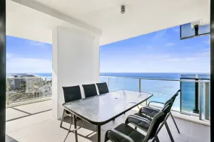Image of Circle on Cavill 2, 3, 4 & 5 Bedroom SkyHomes & SUB PENTHOUSES by Gold Coast Holidays