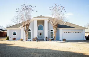 Image of Southern Luxury Eastchase District 3br and 2bth
