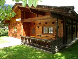 Image of Stunning private villa for 12 people with WIFI, TV, patio, pets allowed and parking