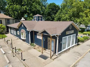 Image of Guest House with a River View, located downtown Hannibal, MO—- No Cleaning Fee