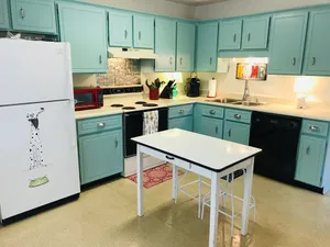 Image of Piper's Flat, Cozy, Comfy & Sparkling Clean