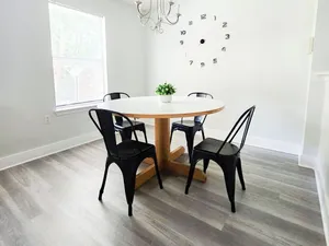 Image of Cozy Home Near Downtown Austin And Airport