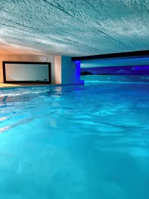 Image of House with private indoor pool 29° sauna. Summer private indoor and outdoor pools