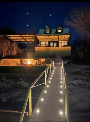 Image of Relaxing lake house on Lake Bridgeport with private boat dock