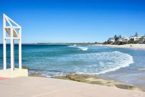 Image of Kings Beach Relaxation - Pool, Beach ZE8