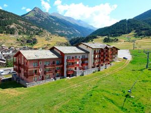 Image of Termignon : Appartement pour 5 avec balcon, accès pistes et Wi-Fi - FR-1-508-302
