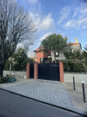 Image of Contemporary near Paris