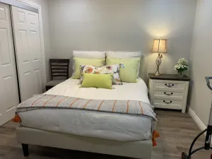 Image of Adorable, elegant, small unit, private entrance