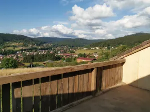 Image of Chalet cosi 2 to 4 persons located in front of the ski slopes and close to the lake