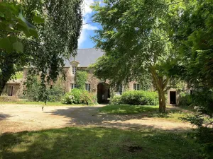 Image of 17th century property between the pink granite coast & Lannion, large 46m2 studio flat