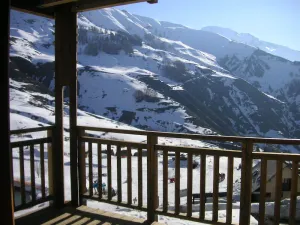 Image of Bright, well-equipped 3-room apartment with 2 bathrooms and parking space