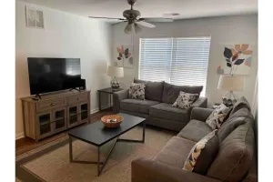 Image of Southside Suite Living, Spacious 2 Bedroom\/2 Bath
