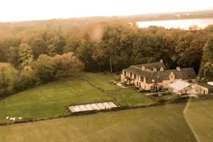 Image of Guest house beautiful historic square farm 🎯 in Ranst