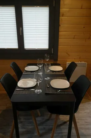 Image of Beautiful private villa for 4 people with TV, terrace and parking