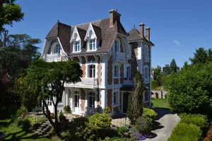 Image of Villa de caractère 8 à 15p, 350 m2 - 15 mn Paris, 10 mn Versailles