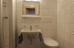 Image of Room 103 - House Alpina ***