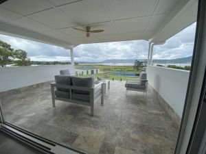 Image of Somerset Dreams| Sleeps 10| Dam Views| Brand New Hamptons Home|Free Wi-Fi