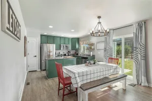 Image of Immaculate Family Friendly 5 Bedroom  House Easy Access to Denver \/COS  Springs!