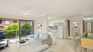 Image of Yarrara #6 Short Walk To Beach, Shops, Cafes Accom Holidays