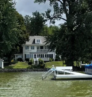 Image of Breezy Cliff - Beautiful Lake Front House - 5+ BRs\/3 sitting rooms\/sauna\/yoga