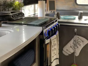 Image of 1 BEDROOM CAMPER FOR PEACEFUL GETAWAY