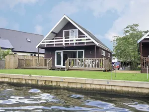 Image of Watersedge - E1106