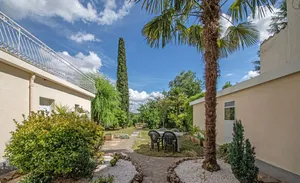 Image of Pleasant house with garden - Near downtown