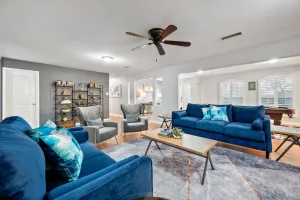 Image of Euless Oasis: 3 bed\/3.5 bath home near DFW Airport