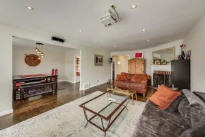 Image of Outer Sunset District Home in San Francisco Sleeps Six with W\/D, Parking, Apple TV