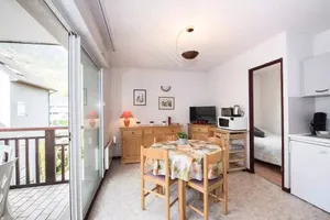 Image of Appartement ensoleillé pour 4 pers, balcon, parking, proche thermes et téléphérique, St-Lary Village - FR-1-296-195