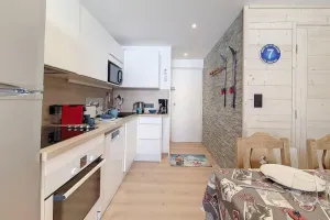 Image of 300m from shops, 4th floor, balcony, tv, 28m², Les Menuires