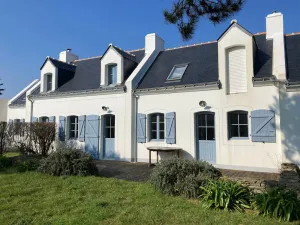 Image of Cozy Seaside House with Garden, 600m from Beach, Free WiFi, Perfect for Families