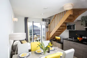 Image of Beautiful, warmly decorated apartment-1st line sea-Pool