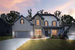 Image of Luxurious, Lavish 3000 Sq Ft 3BR Home! W\/Big Yard