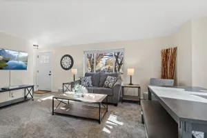 Image of Oasis on Oneida, <1 mile Lambeau. Modern 1 Story