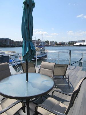 Image of Houseboat located in the beautiful Kittery\/ Portsmouth Harbor