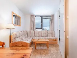 Image of Appartement rénové, 6 pers., luxe, balcon sud, accès direct pistes, services inclus - FR-1-314-239