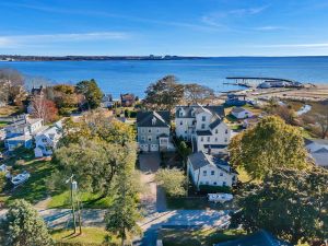 Image of THE GRAND VICTORIAN GUEST HOUSE \/ BEACH FRONT PROPERTY