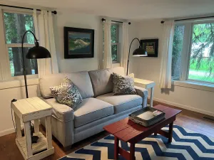 Image of Stonegable: Perfect couples retreat;quiet, private, modern, close to everything!