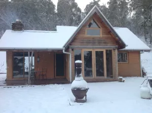 Image of Stunning, self contained 2 bedroom mud brick cottage close to Mt Hotham!