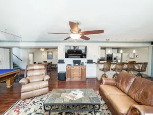 Image of Riverfront hidden gem, ground floor open space!