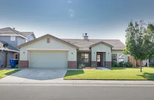Image of Champagne — Sunny House Near Sac Downtown and Airport