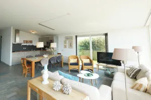 Image of Bungalow for 8 people, with 4 bedrooms and 2 bathrooms.