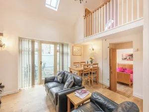 Image of Hundale Barn - Uk44804