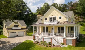 Image of Romantic  Guesthouse in Historic Downtown Waterfront District!