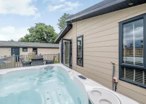 Image of Signature Spa Five Pet