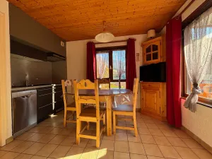 Image of Multi Pass 3€/jour/pers - Charmant 2P au centre du village, 6 pers, balcon sud, parking, non fumeur - FR-1-692-27
